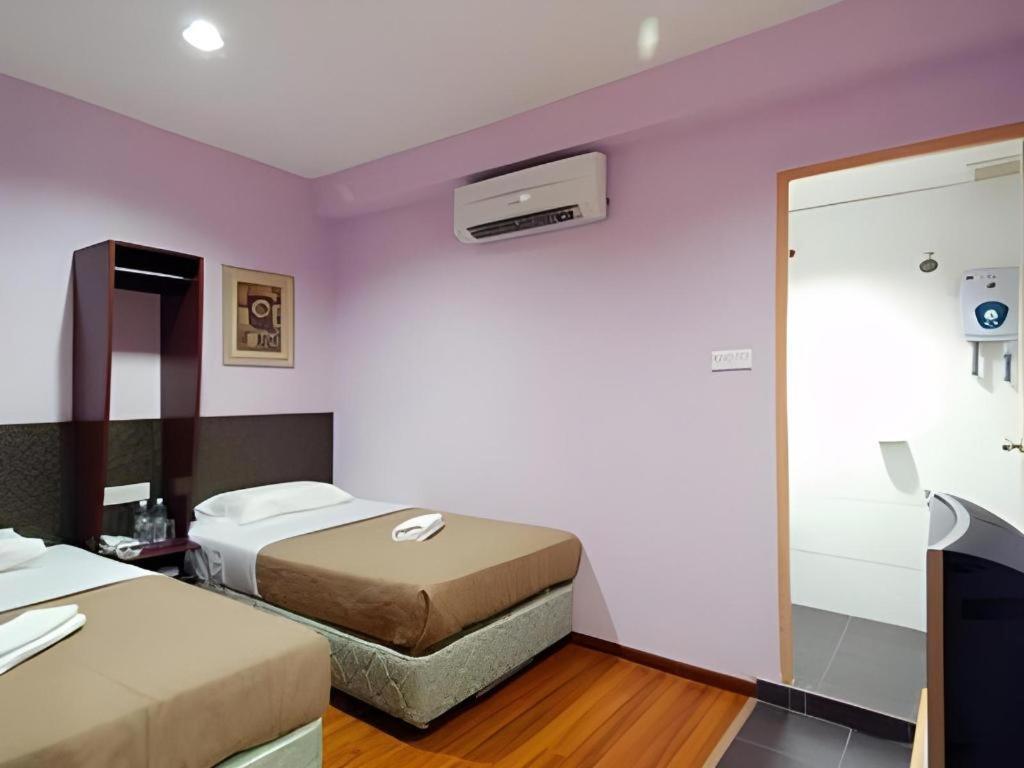 Aristo Hotel @ Putatan Kota Kinabalu Luaran gambar