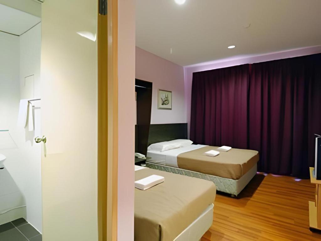 Aristo Hotel @ Putatan Kota Kinabalu Luaran gambar