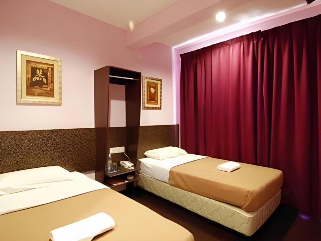 Aristo Hotel @ Putatan Kota Kinabalu Luaran gambar