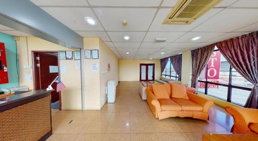Aristo Hotel @ Putatan Kota Kinabalu Luaran gambar