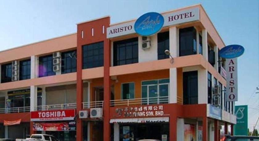 Aristo Hotel @ Putatan Kota Kinabalu Luaran gambar