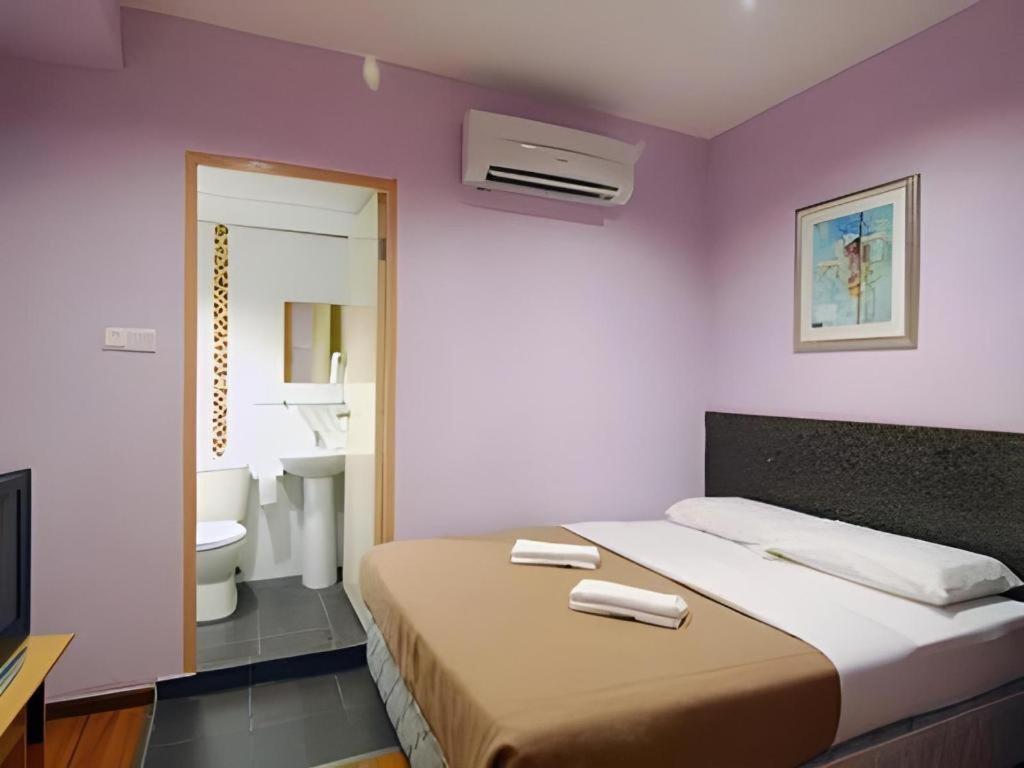 Aristo Hotel @ Putatan Kota Kinabalu Luaran gambar